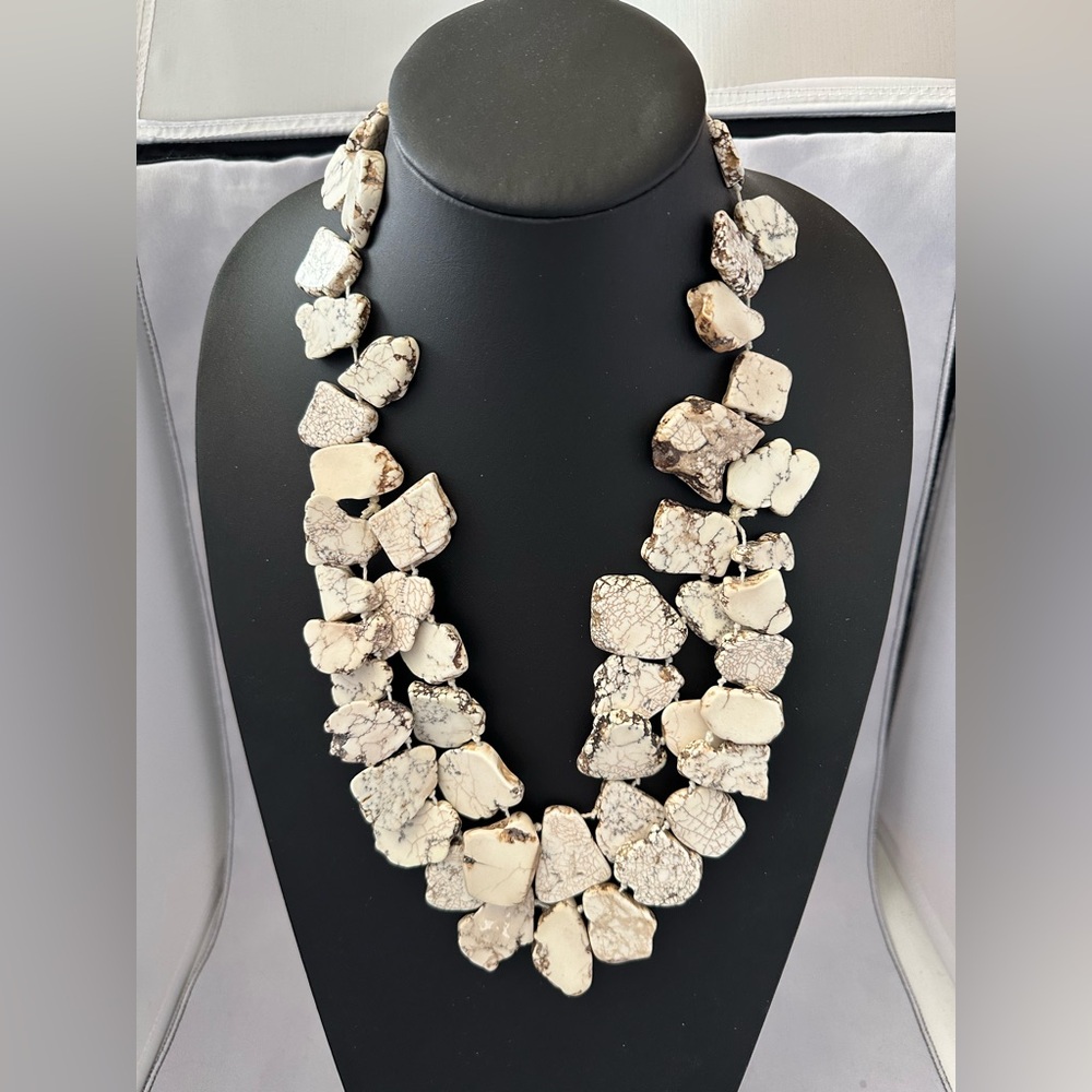 Double strand magnesite slabs necklace